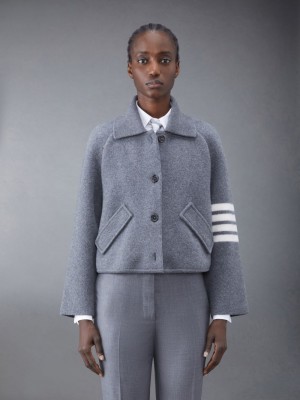 Thom Browne Boiled Wool Milano 4-Bar Cropped Car Donna Cappotti Grigie | LRL83I31524