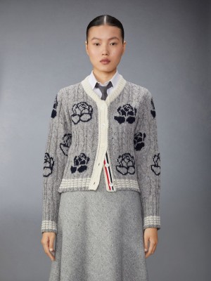 Thom Browne Donegal Cable Check and Rose Cropped Crew Neck Donna Cardigan Grigie | JPA68E69576