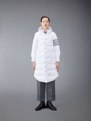 Thom Browne Downfilled Ripstop 4-Bar Hooded Shirtdress Donna Cappotti Bianche | EGU59B83084