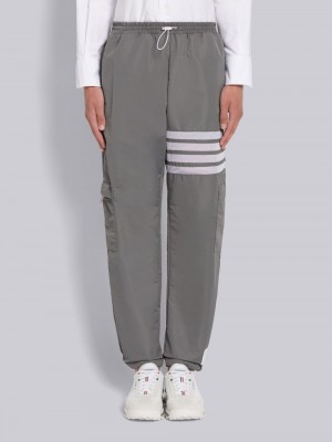 Thom Browne MILITARY RIPSTOP MESH 4-BAR PACKABLE Uomo Pantaloni Grigie | JDL86P61937