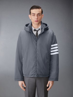 Thom Browne POLY TWILL 4-BAR DOWN FILL ZIP HOODIE Uomo Giacche Grigie | NWA02A07142