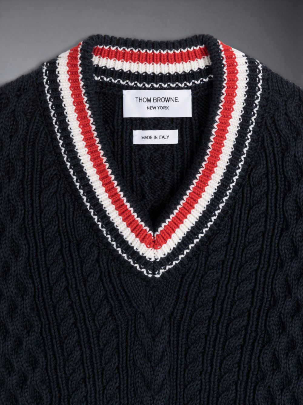 Thom Browne ARAN CABLE CRICKET STRIPE V-NECK Ragazzo Pullover Blu | PVE43B56579