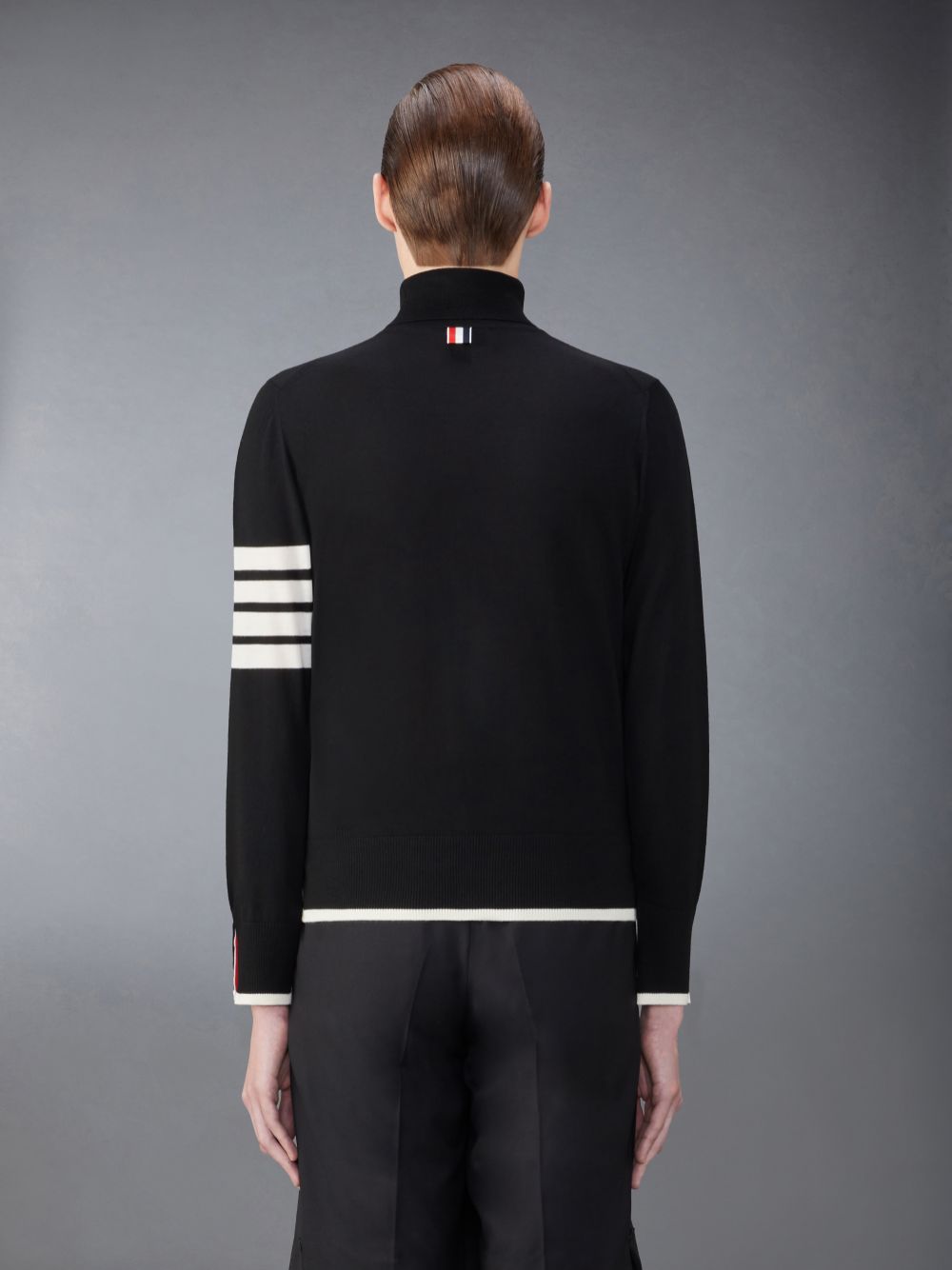 Thom Browne Fine Merino Wool 4-Bar Relaxed Fit Turtle Neck Uomo Pullover Nere | FSF05C63027