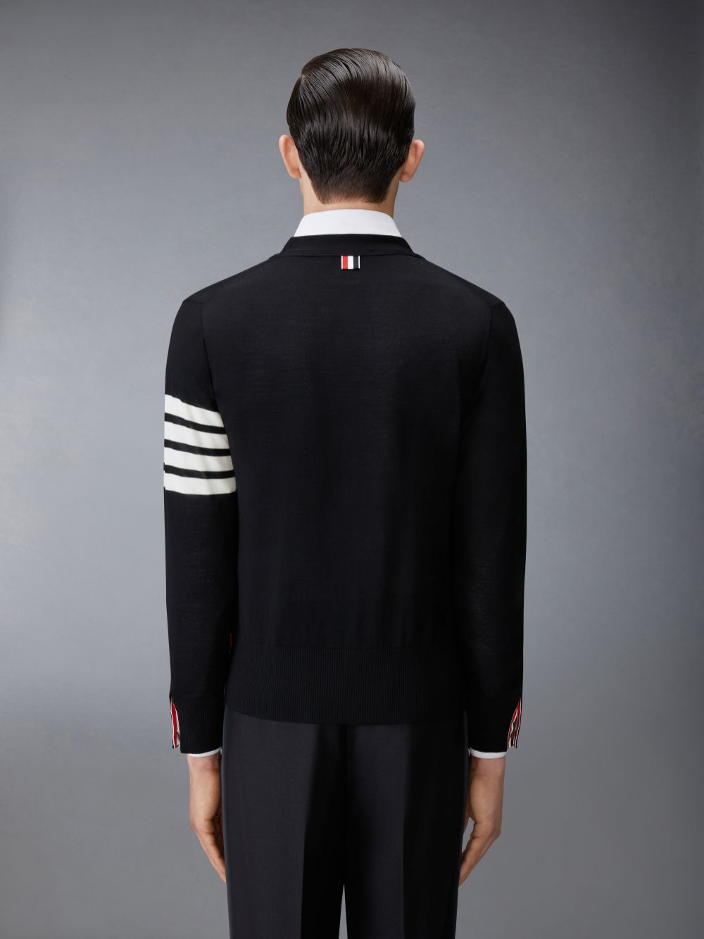 Thom Browne Fine Merino Wool V-neck 4-Bar Uomo Cardigan Nere | SRU99A66926