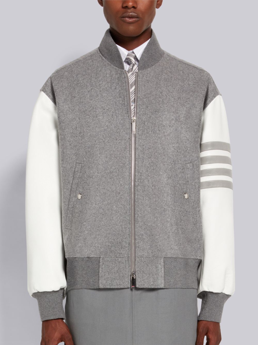 Thom Browne Medium Melton Wool 4-Bar Oversized Blouson Uomo Giacche Grigie | PND82X05153