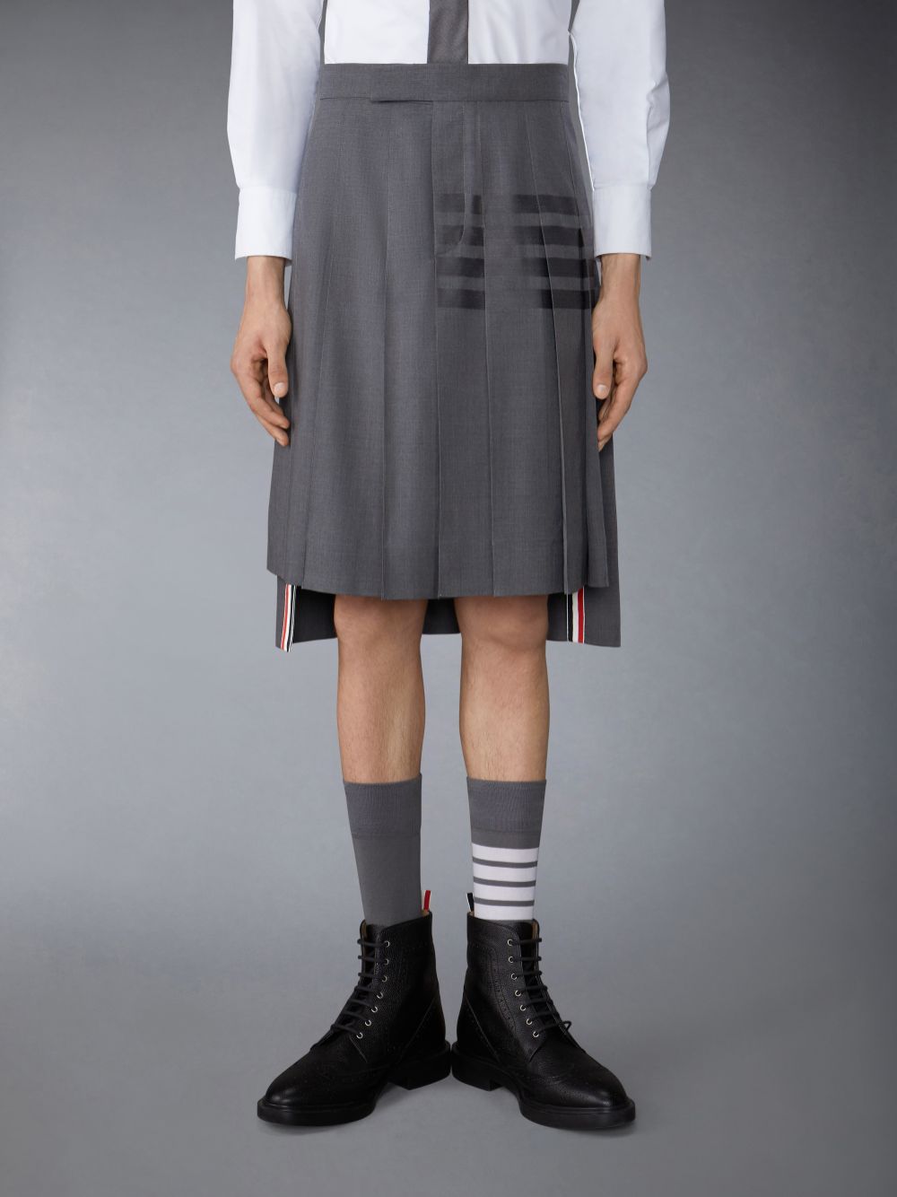 Thom Browne PLAIN WEAVE 4-BAR CLASSIC BACKSTRAP PLEATED Uomo Gonne Grigie | BNL95L89813