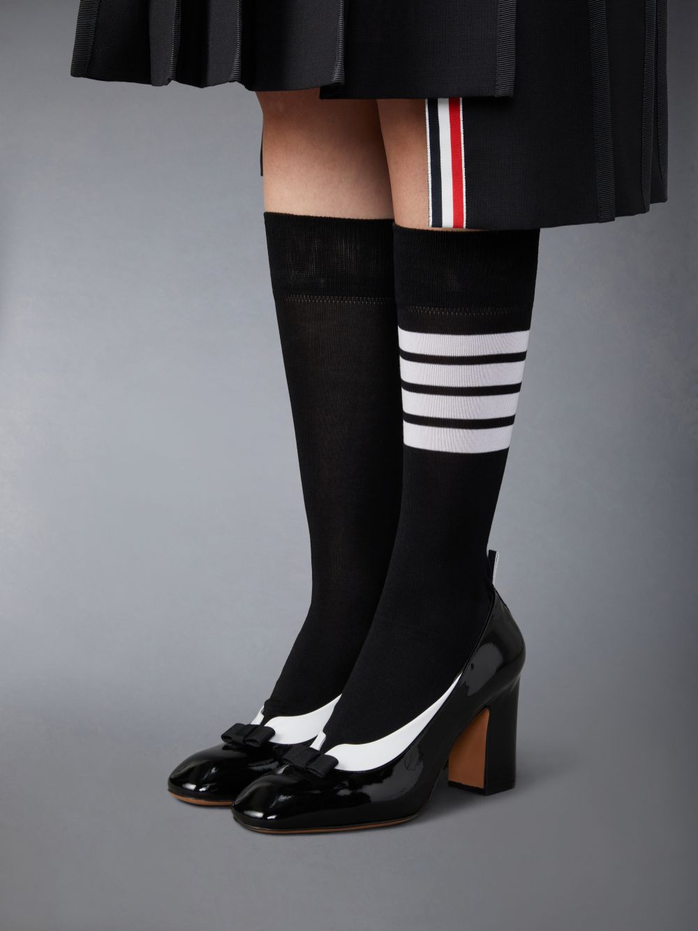 Thom Browne Patent Vitellino Gooddyear Leather Sole Bow and Collar Court Donna Scarpe Tacco Nere | DHD78H01520