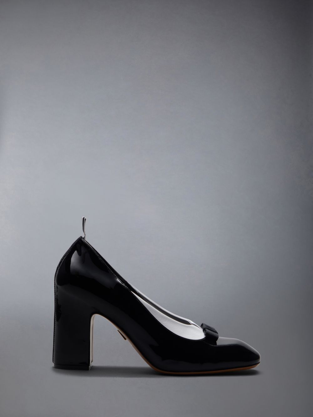 Thom Browne Patent Vitellino Gooddyear Leather Sole Bow and Collar Court Donna Scarpe Tacco Nere | DHD78H01520