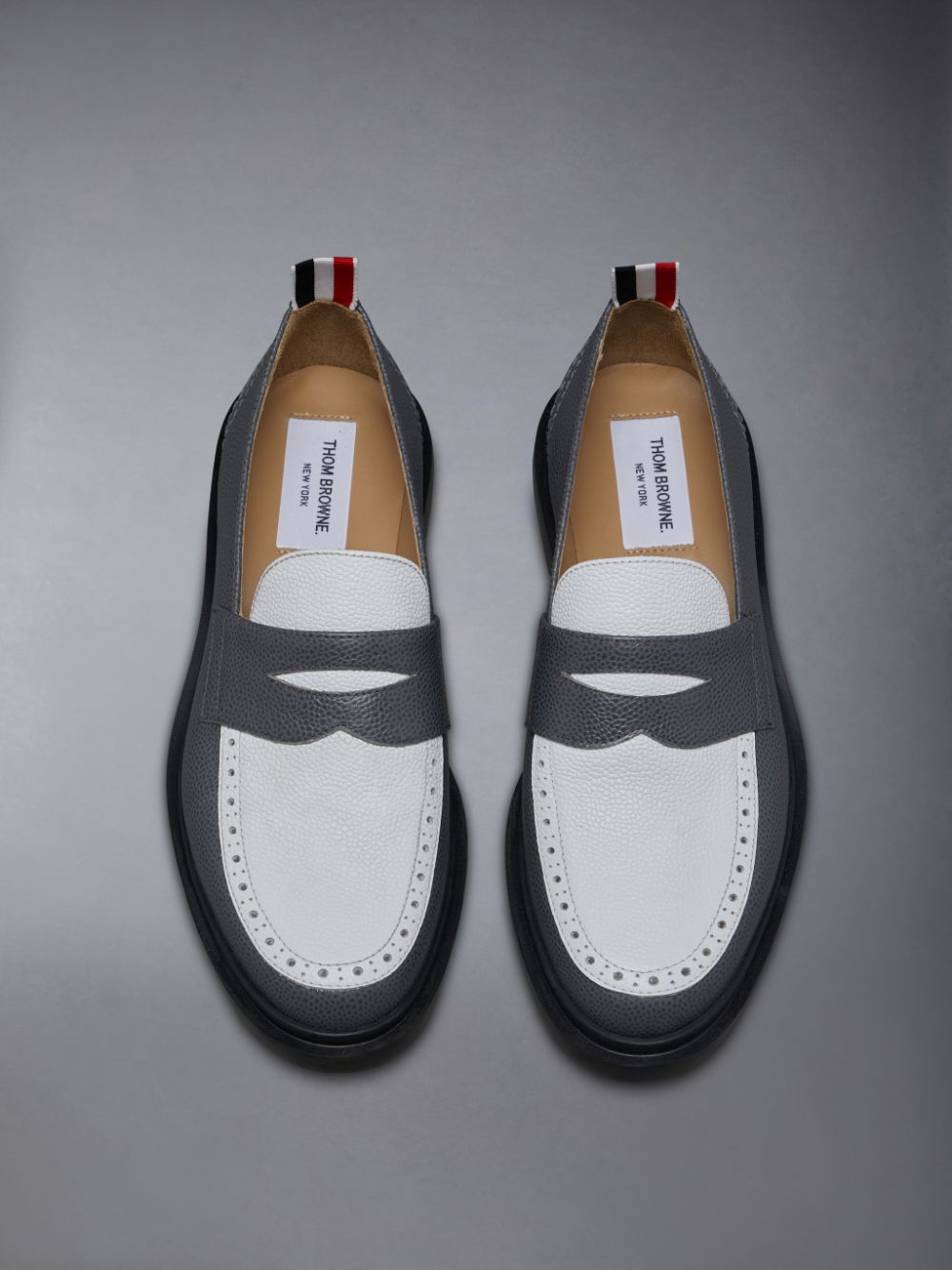 Thom Browne Pebble Grain Leather Penny Donna Mocassini Grigie | WBW57H41322