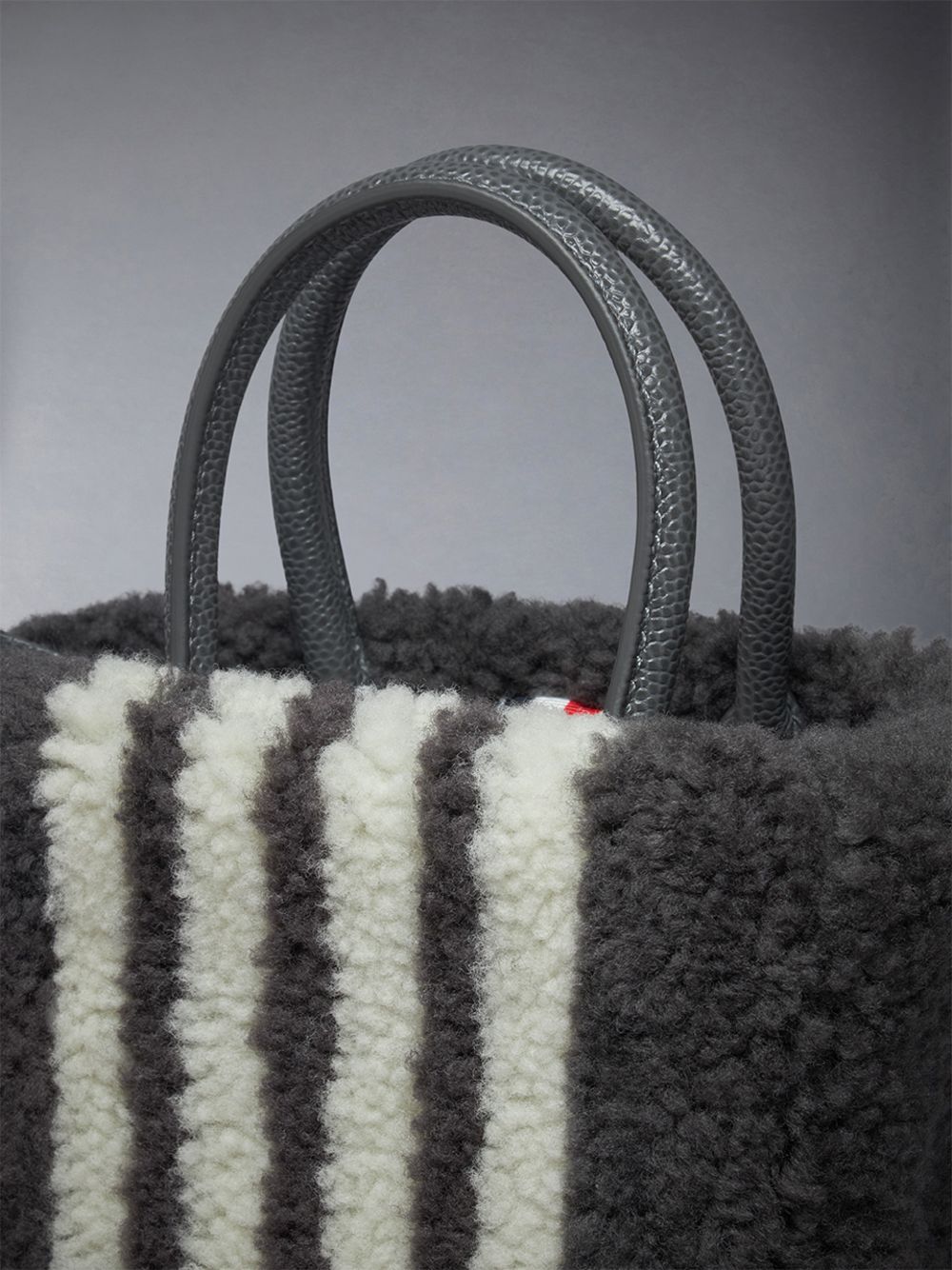 Thom Browne Small Book W/ Intarsia 4bar in Curly Merino Shearling Donna Borse Tote Grigie | GFE44P41052