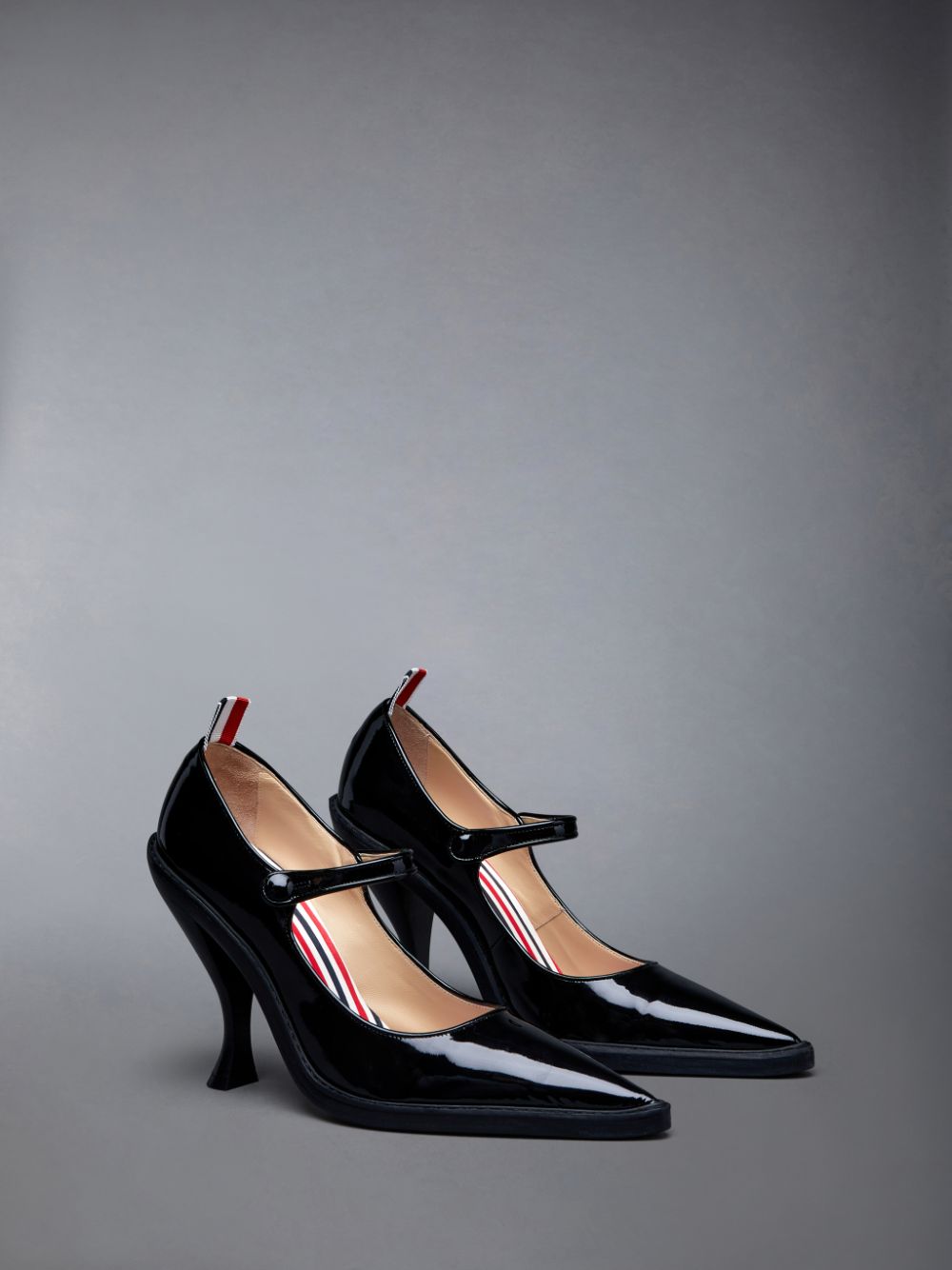 Thom Browne Soft Patent Leather Curved Pointed Toe John Donna Scarpe Tacco Nere | FKI74K24185