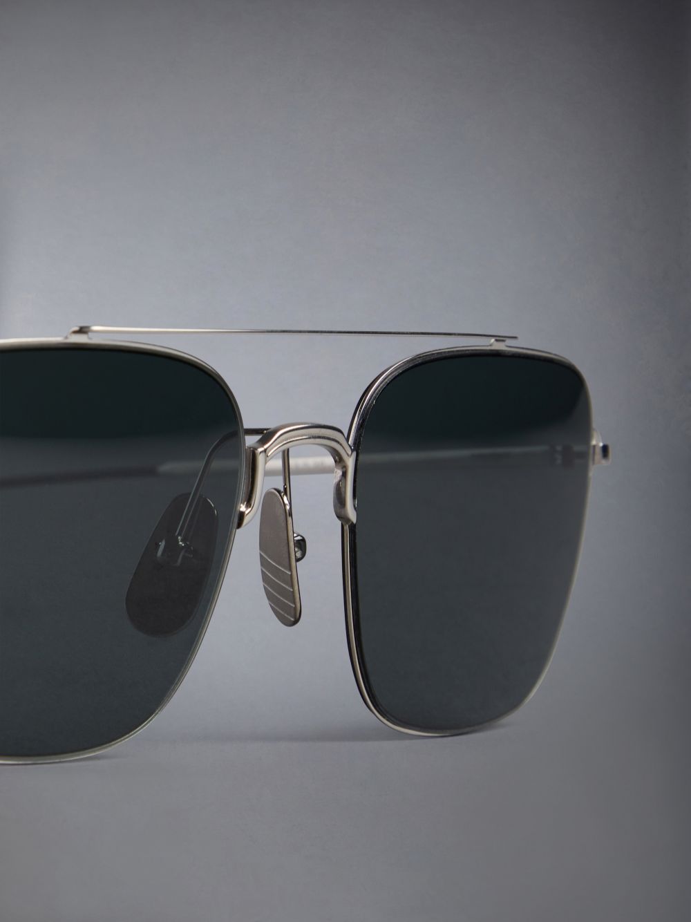 Thom Browne Titanium Aviator Uomo Occhiali da Sole Argento | PGE65P63762