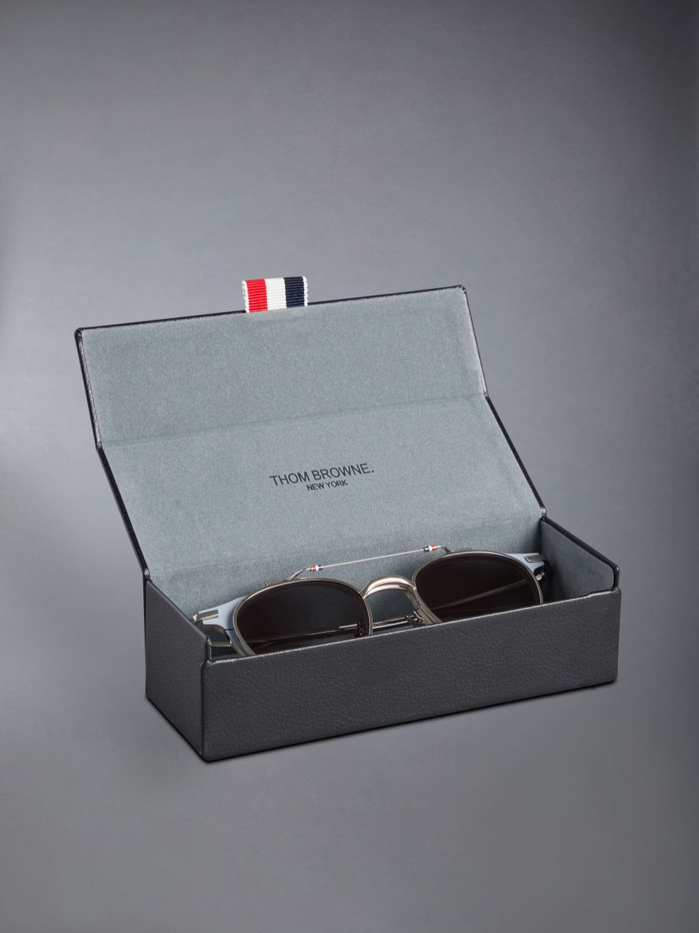 Thom Browne Titanium Round Clip On Uomo Occhiali da Sole Grigie | ADE36X57705