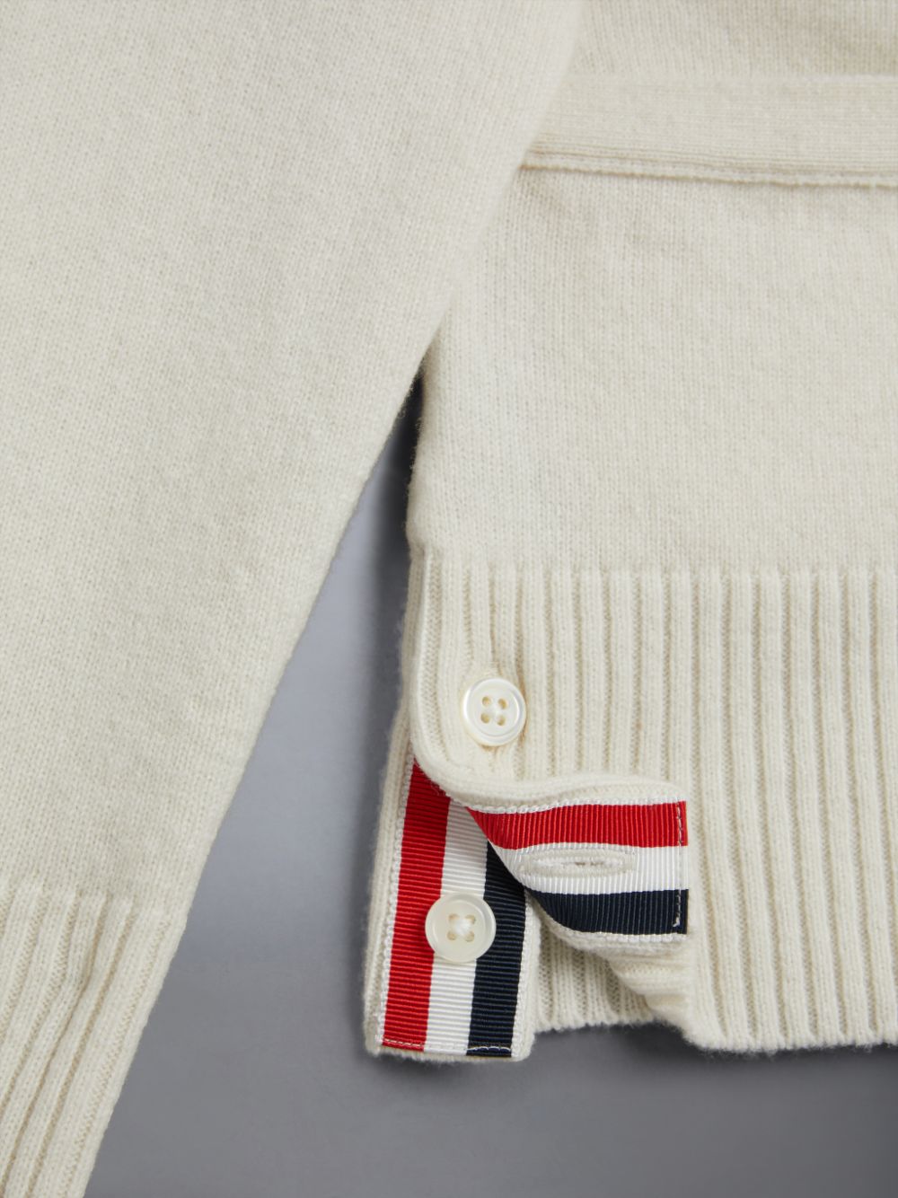 Thom Browne Wool Cashmere 4-Bar Calssic Ragazzo Cardigan Beige | TNW90H67809